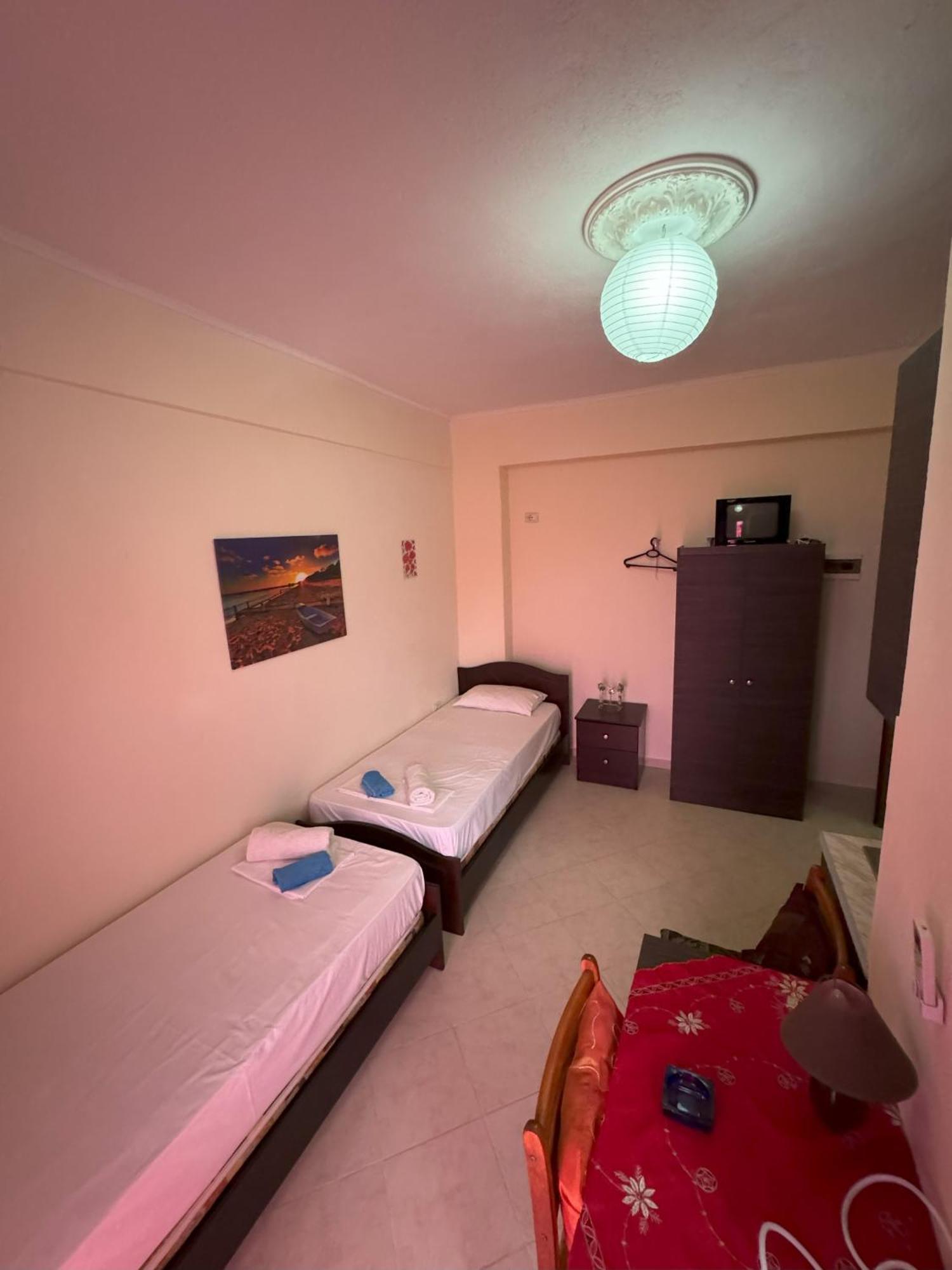 Adrian Agustin Rooms Lukovë Extérieur photo