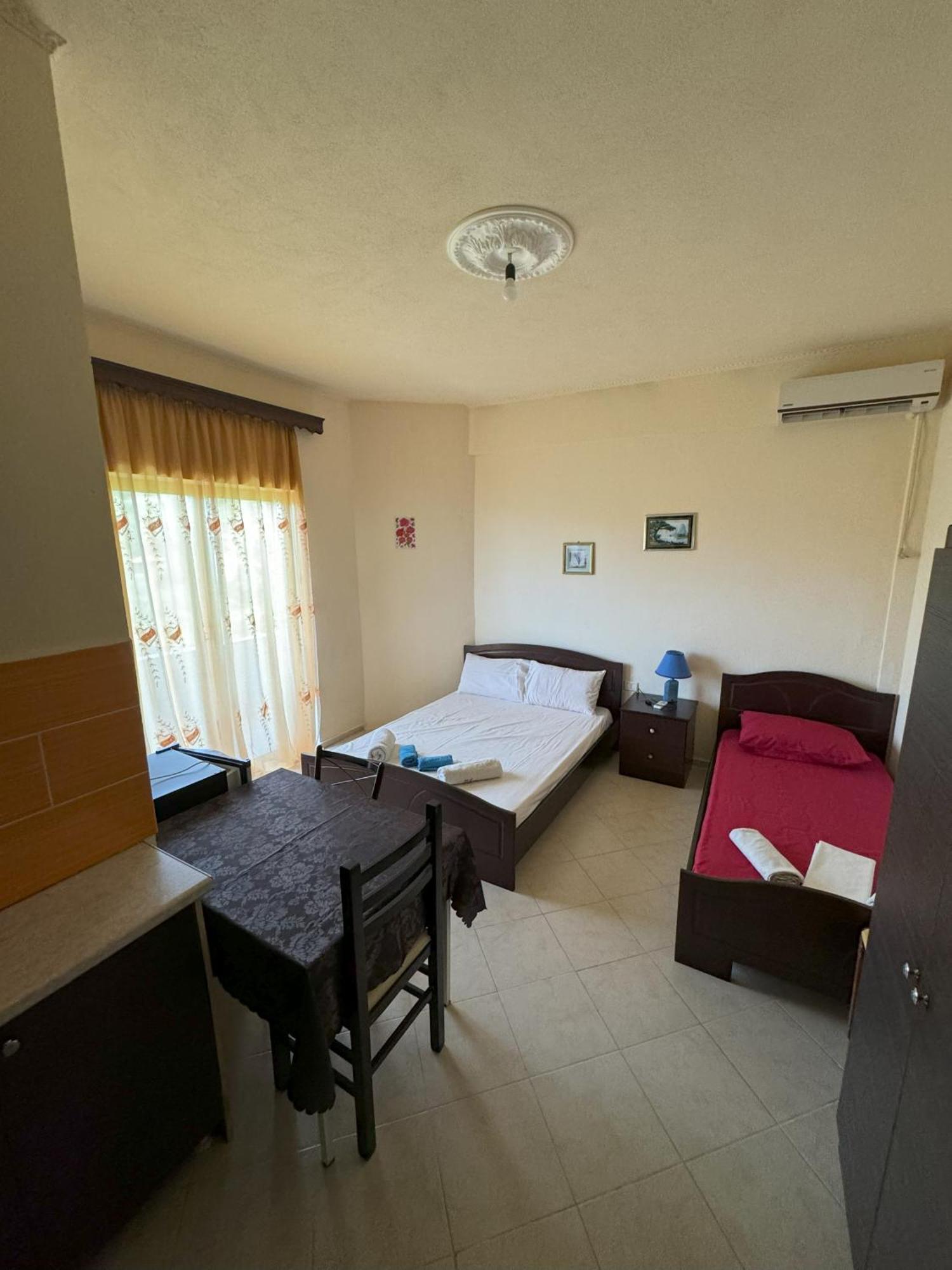 Adrian Agustin Rooms Lukovë Extérieur photo