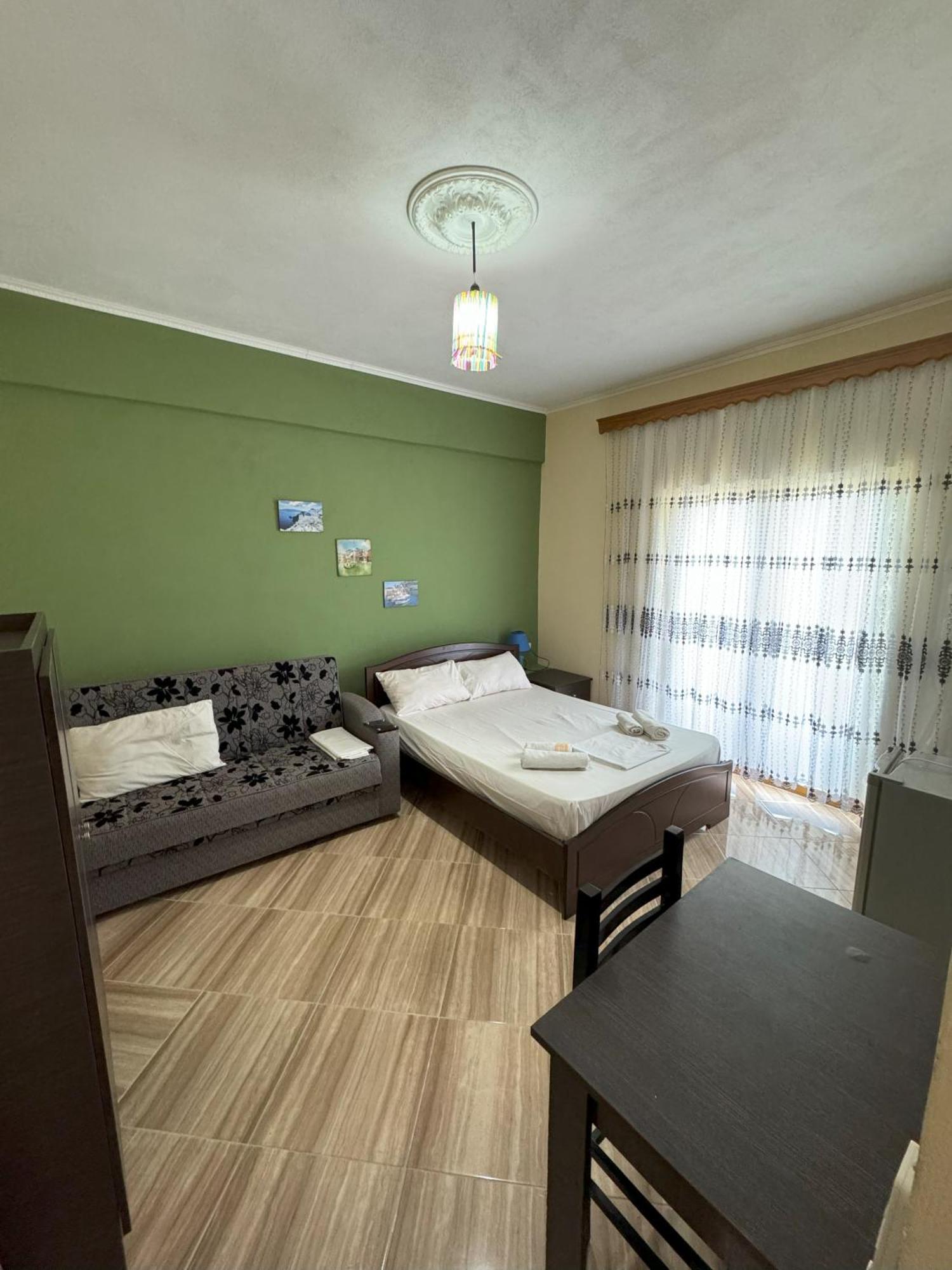 Adrian Agustin Rooms Lukovë Extérieur photo