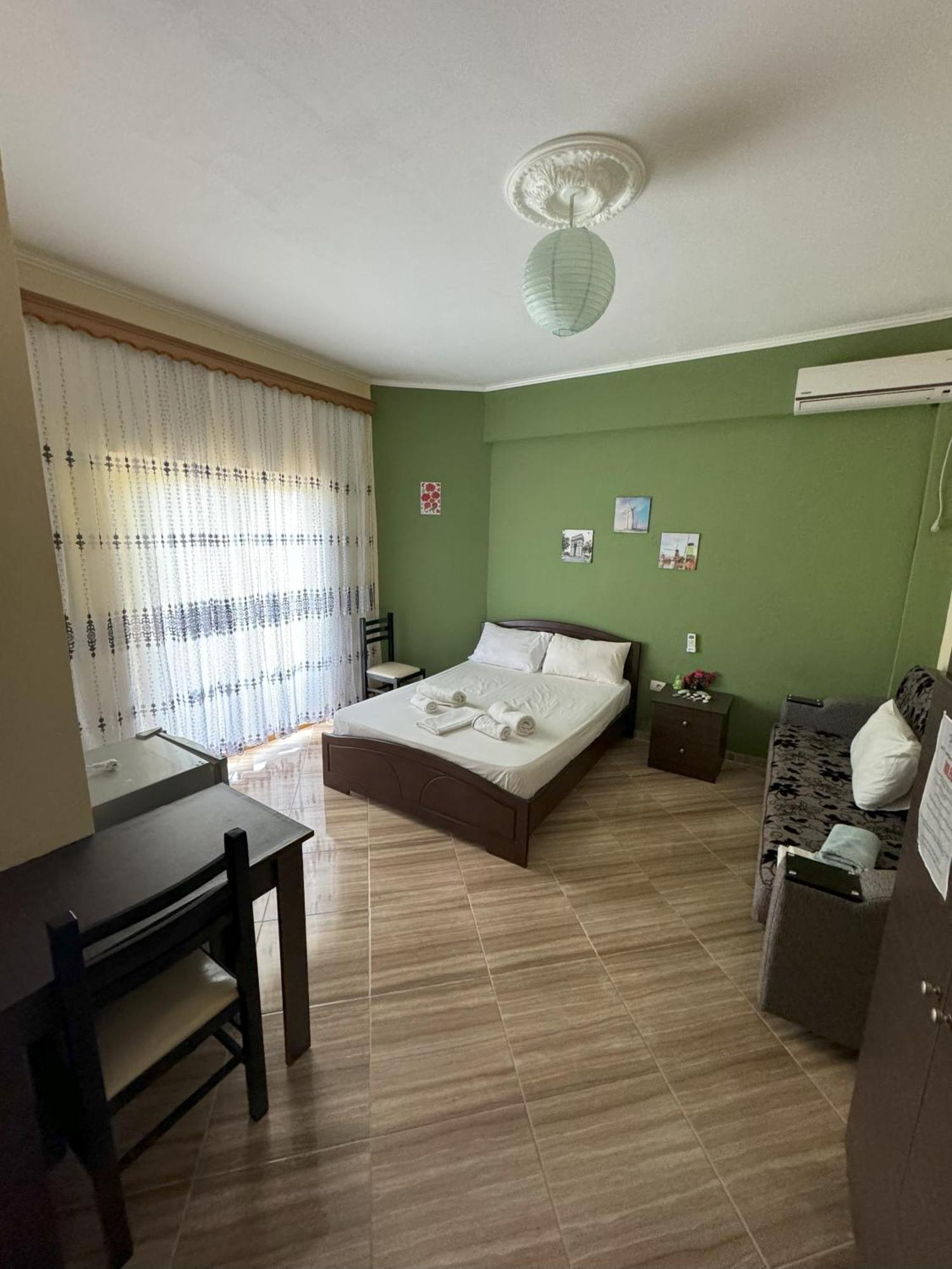 Adrian Agustin Rooms Lukovë Extérieur photo