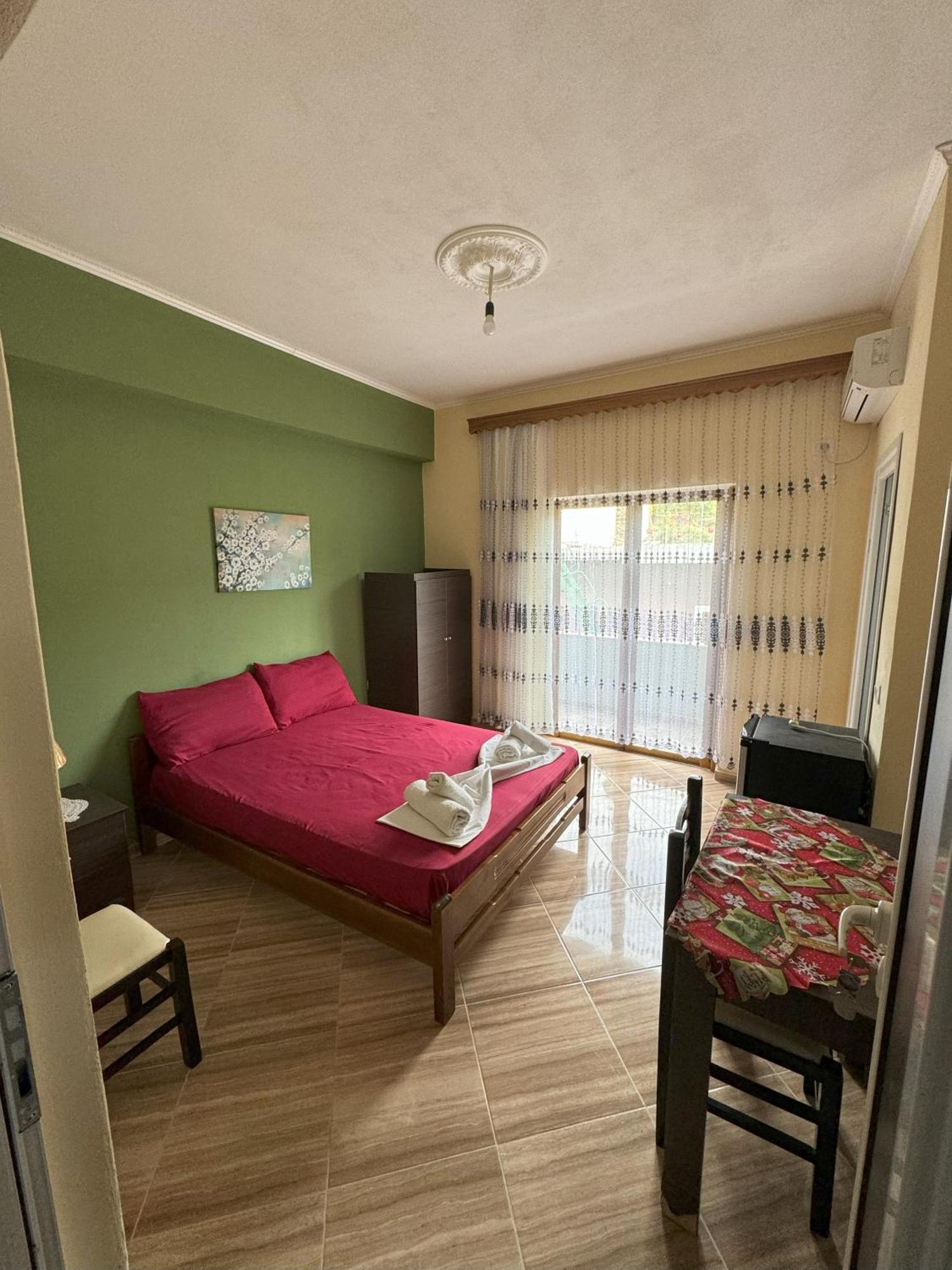 Adrian Agustin Rooms Lukovë Extérieur photo